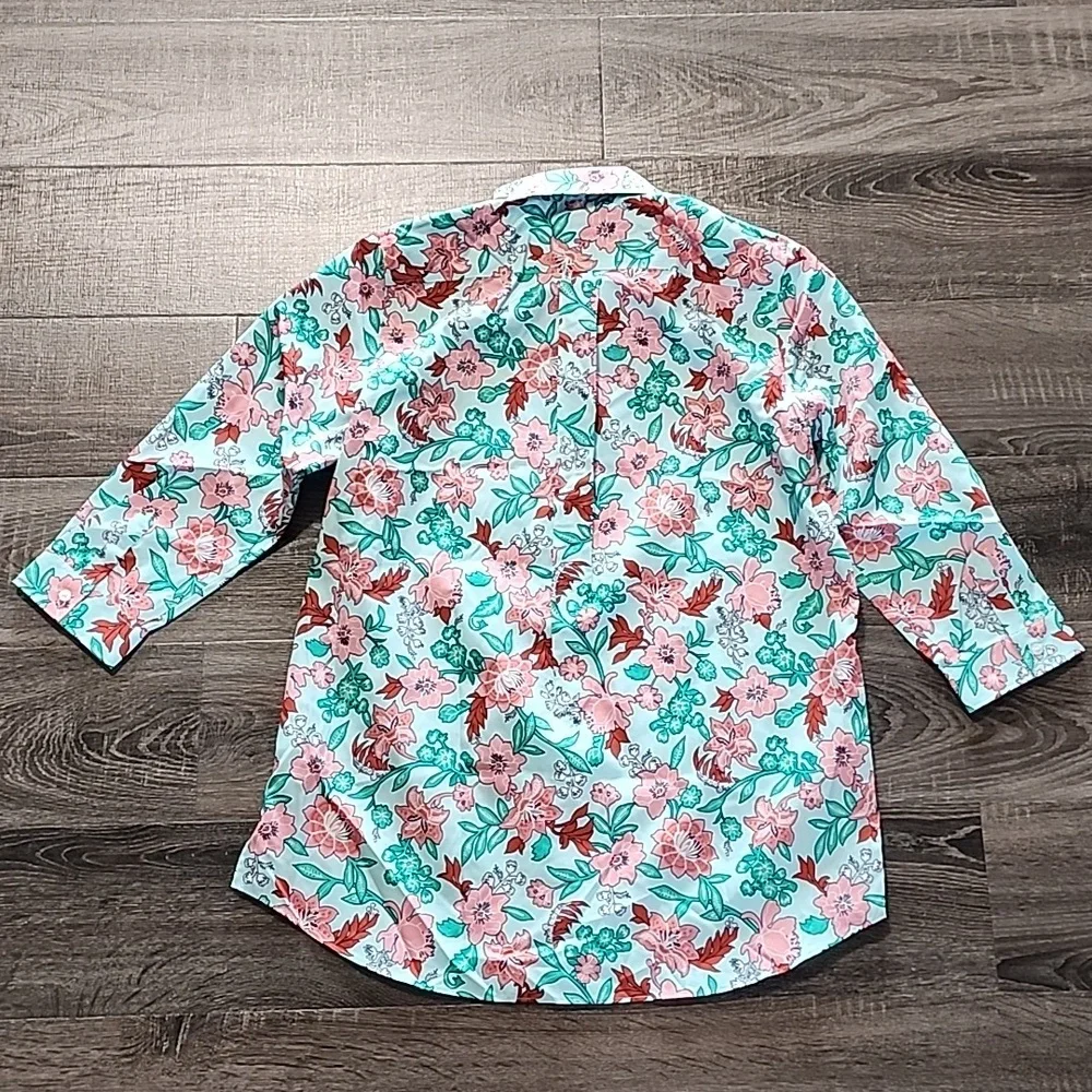 🦩 Lands End no iron supima 3/4 sleeve Top 🦩 - Picture 5 of 5